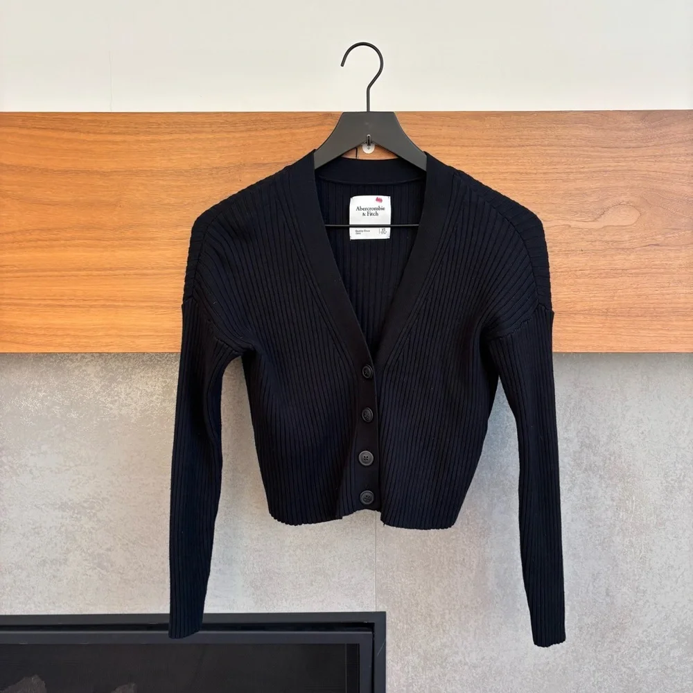 Abercrombie & Fitch Black Ribbed Cardigan - Picture 1 of 6